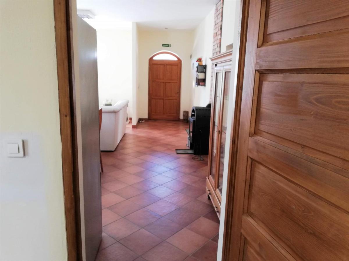 Appartement Parva Foresta à Miskolc Extérieur photo